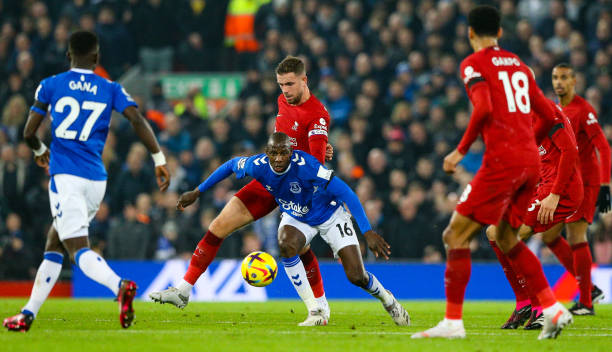 备受瞩目的 备受瞩目的